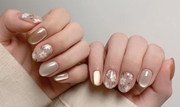 Professional Nail Service for Japanese and Western Clients at Jeng Nails